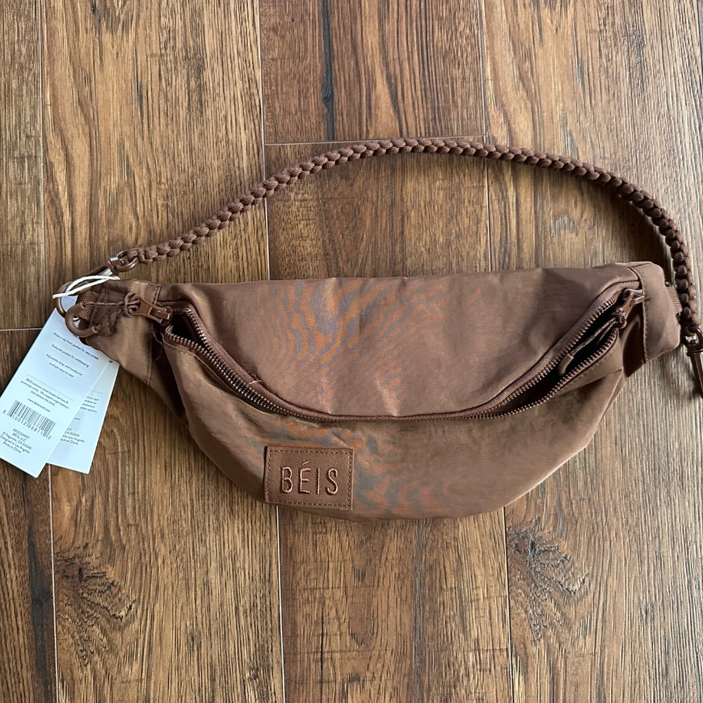 NWT BEIS the sport pack in maple - stitching defect